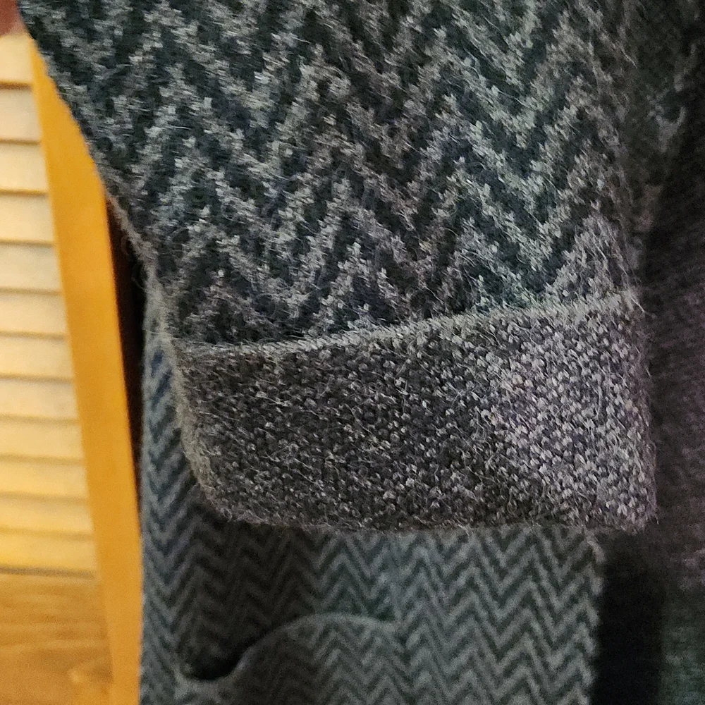 Sweater Coat, Size M - Picture 3 of 11